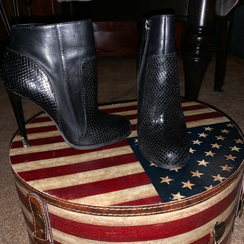 Aldo Python skin Booties - Picture 3 of 3